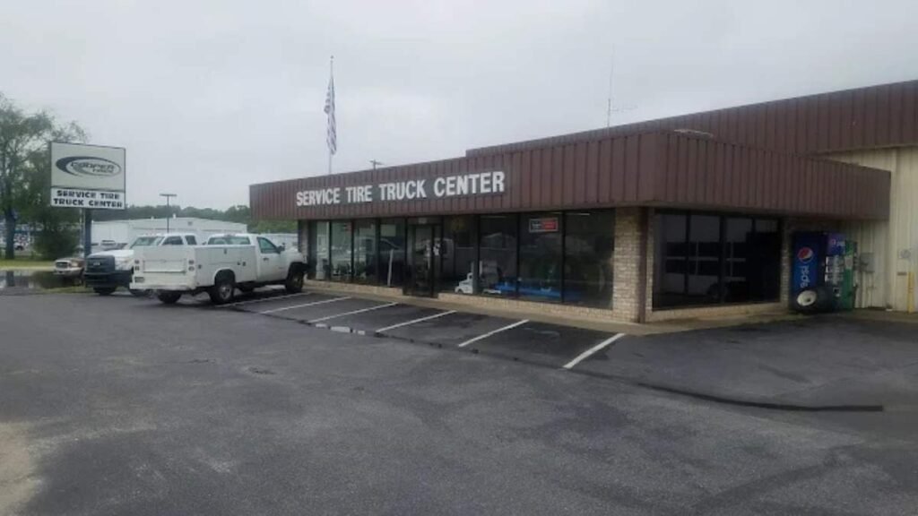 Service Tire Truck Center - Seaford, DE.